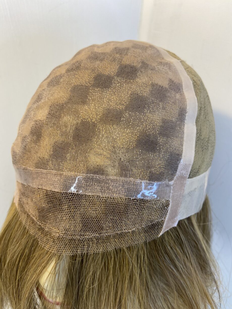 Superb honey coloured quality premium plus sentoo collection. Blls514