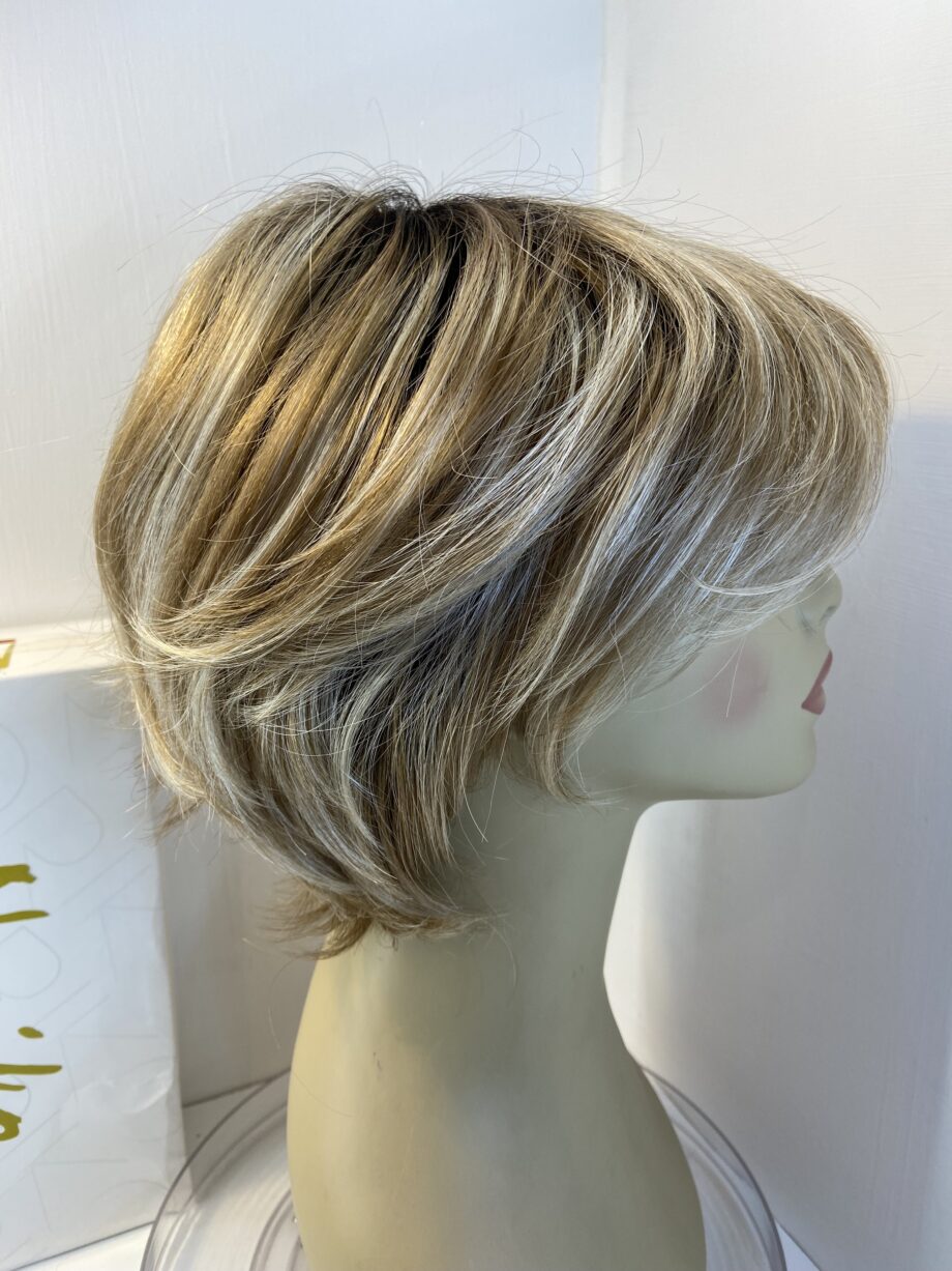 Rooted blonde Noriko designer .  Bblls456