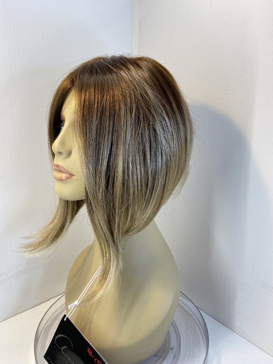 New Rene of Paris creamy toffee rooted wig. Brms604