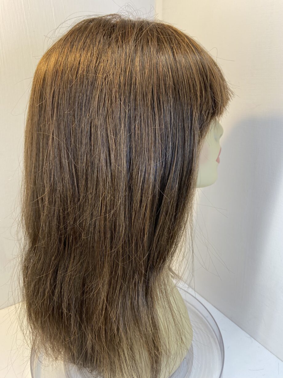 Long brown designer wig. Brls305