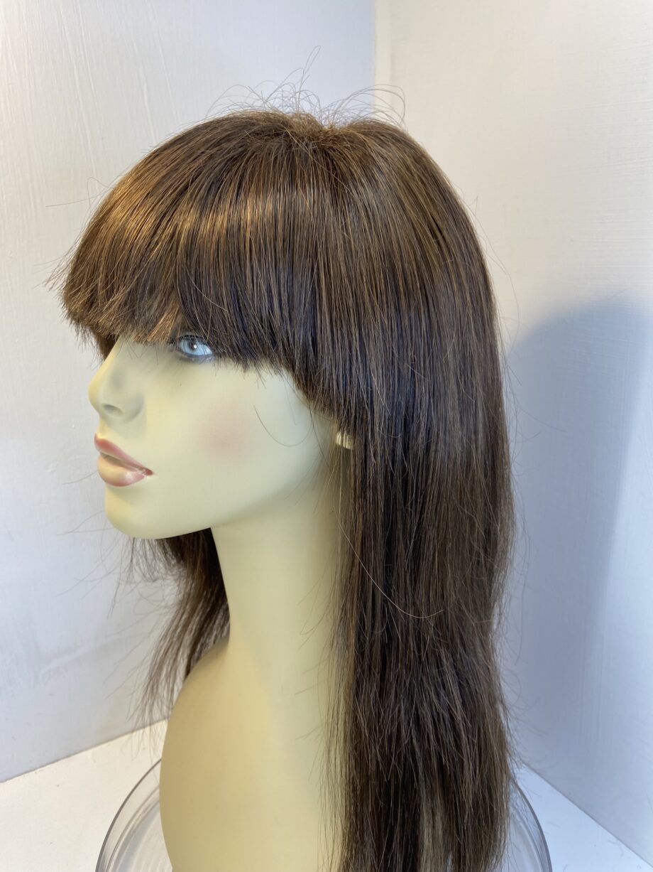 Long brown designer wig. Brls305
