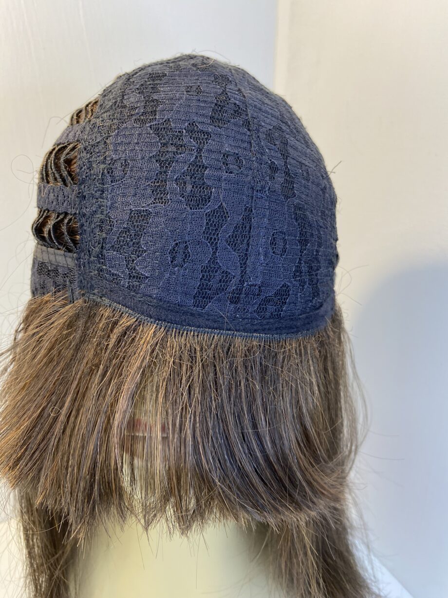 Long brown designer wig. Brls305