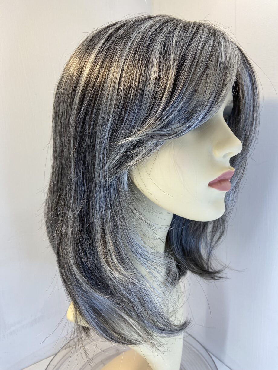 Long grey hair piece. Gls29