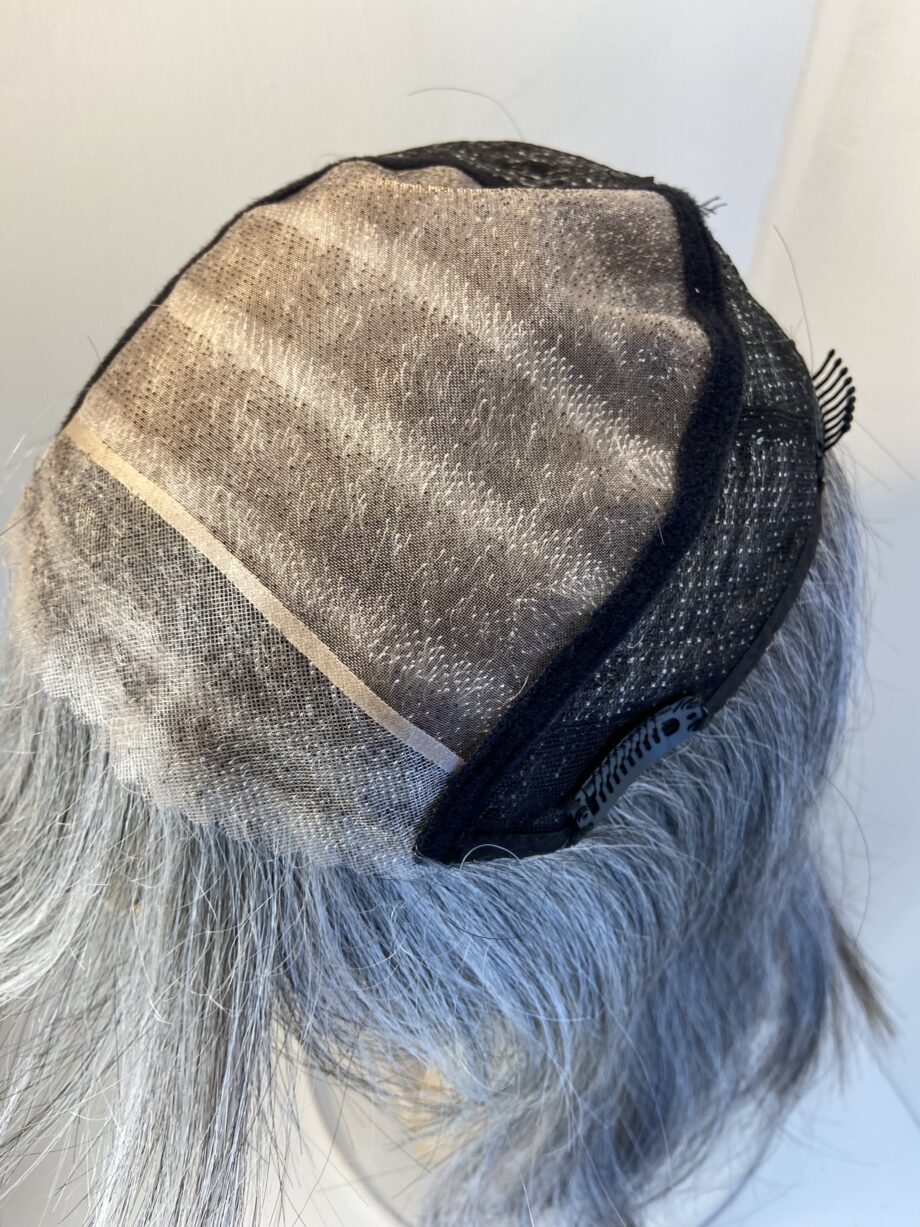 Long grey hair piece. Gls29