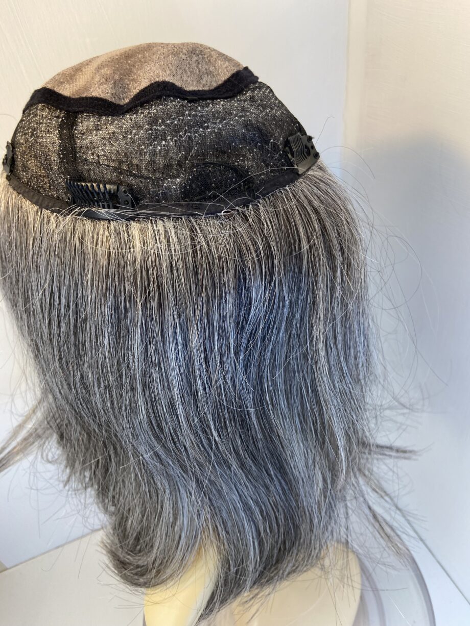 Long grey hair piece. Gls29