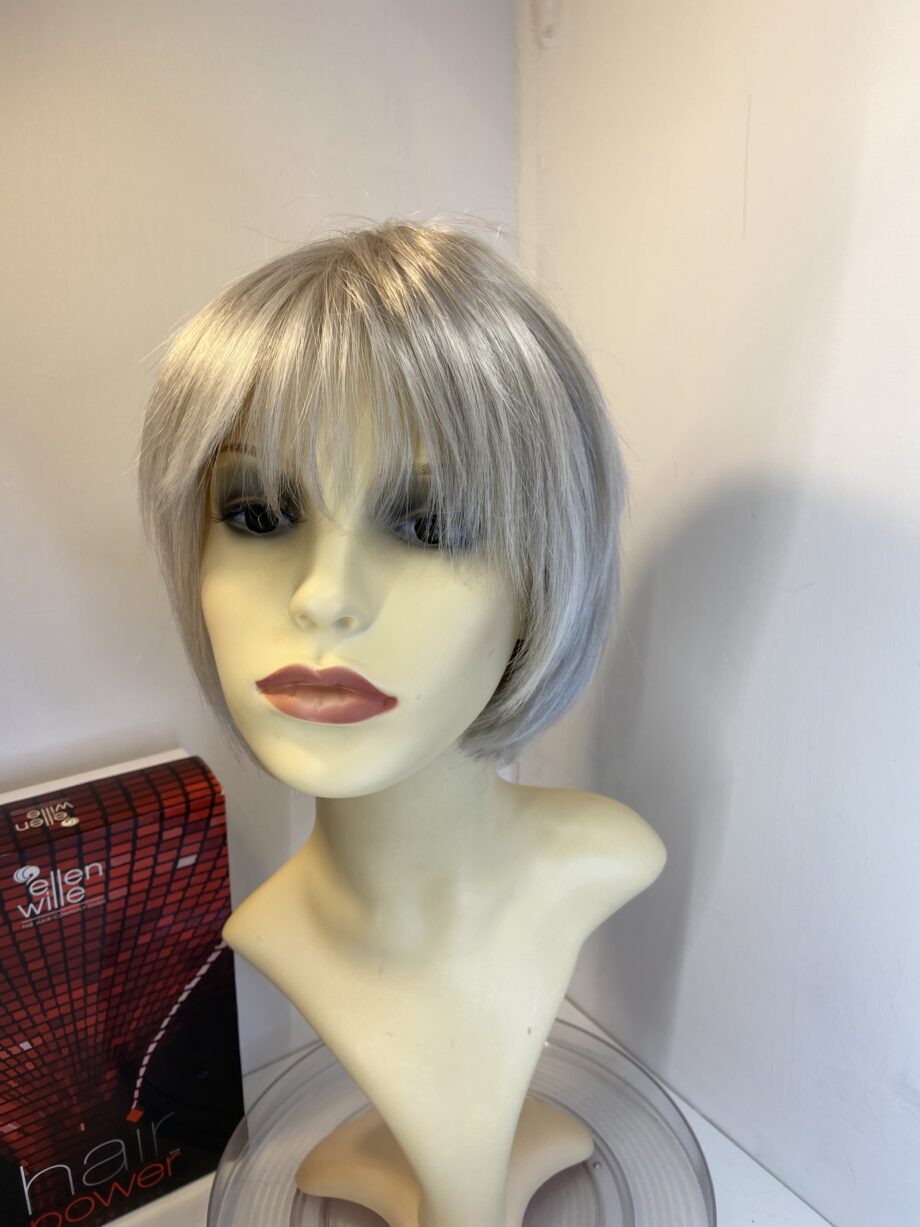 Stunning silver grey white wig. Ellen Wille. Bgss444