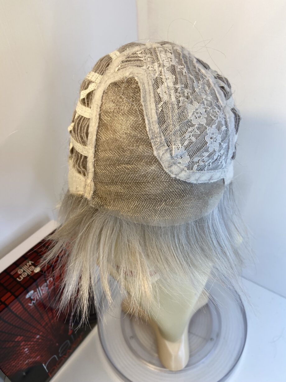 Stunning silver grey white wig. Ellen Wille. Bgss444