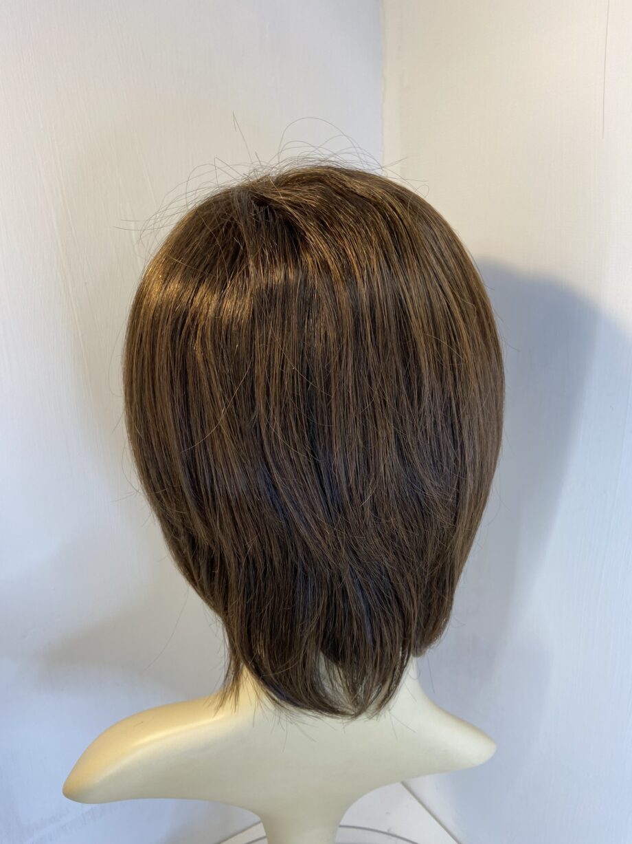 Dark brown never worn wig. Brss29