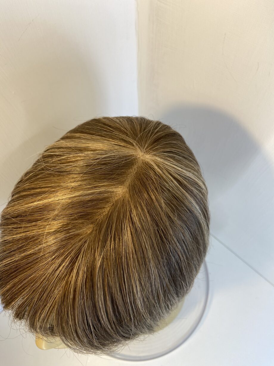 Rene of Paris blonde wig. Blns203