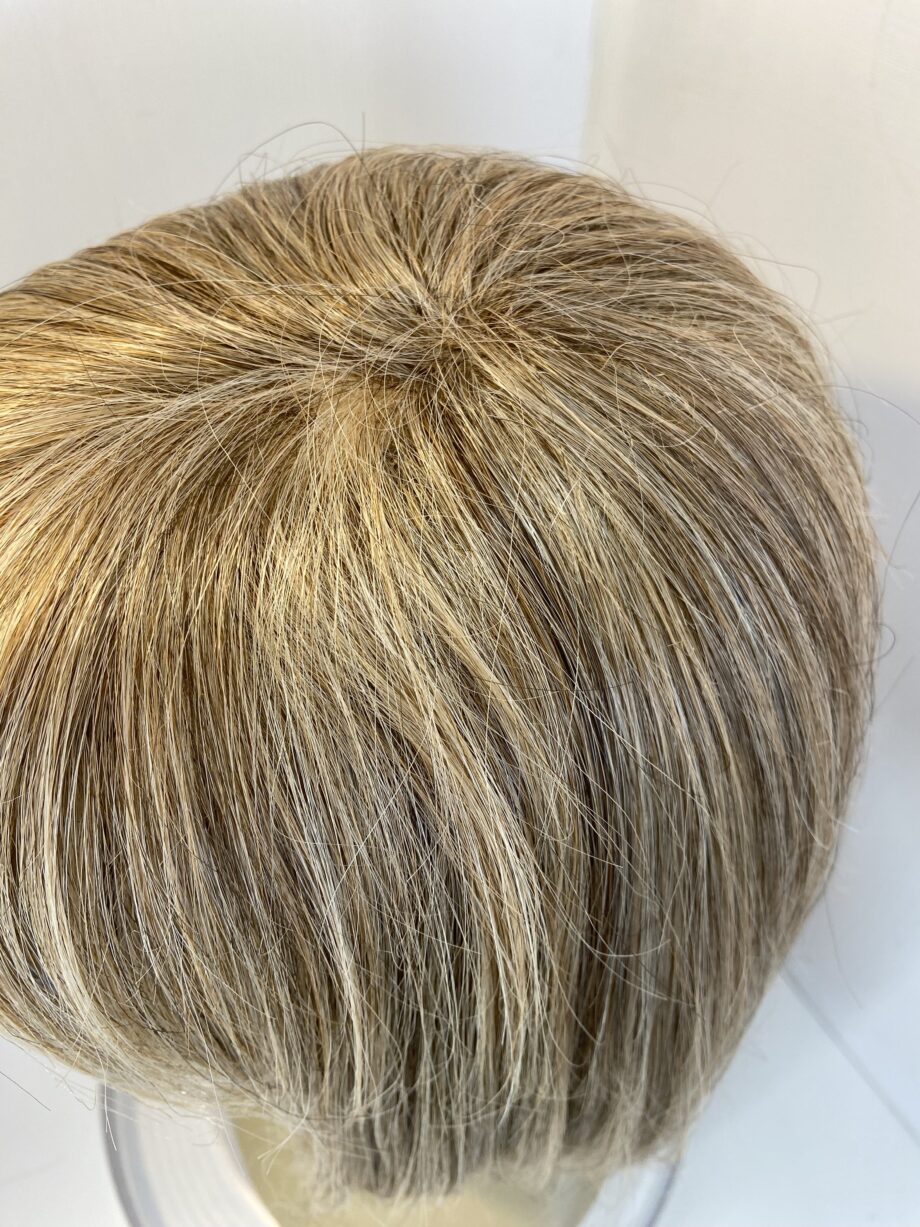 Blonde designer Ellie Willie wig. Blms205