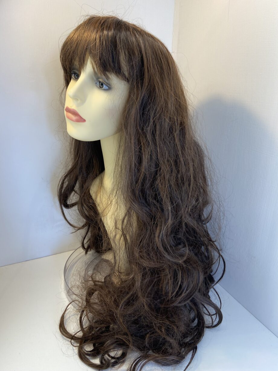 Extra long brown wig. Brlw206