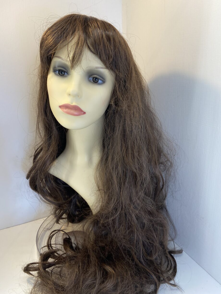 Extra long brown wig. Brlw206