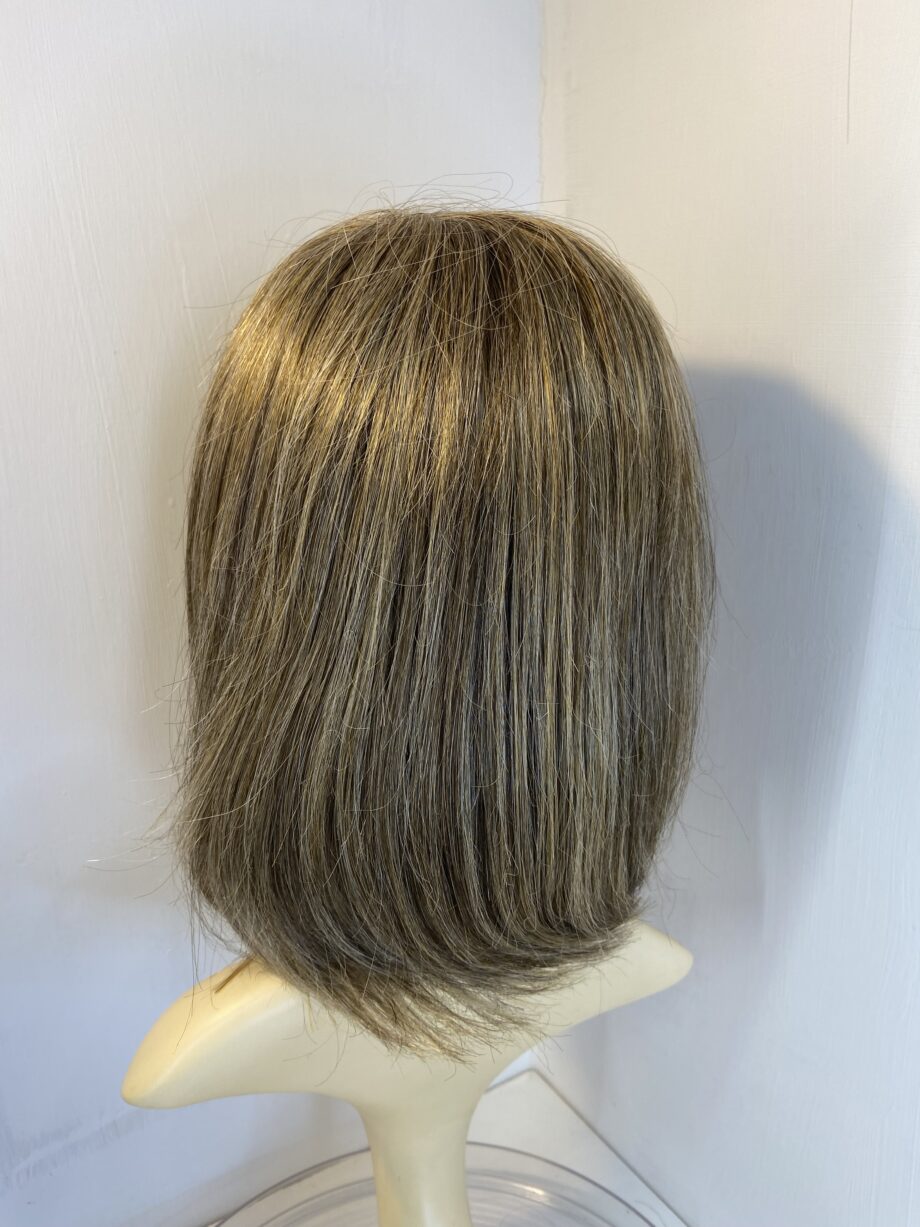 Blonde light brown Ellen Wille wig. Blms208