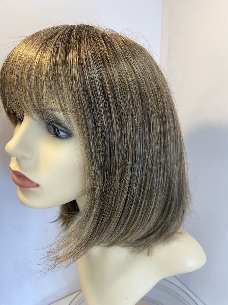 Blonde light brown Ellen Wille wig. Blms208