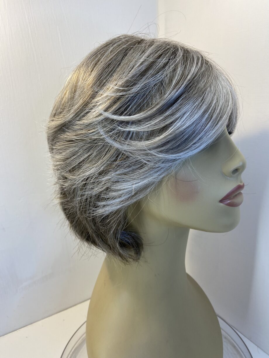 Platinum grey Raoul new wig. Gmw409
