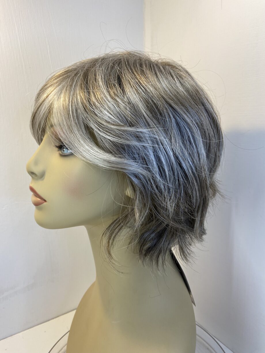 Platinum grey Raoul new wig. Gmw409