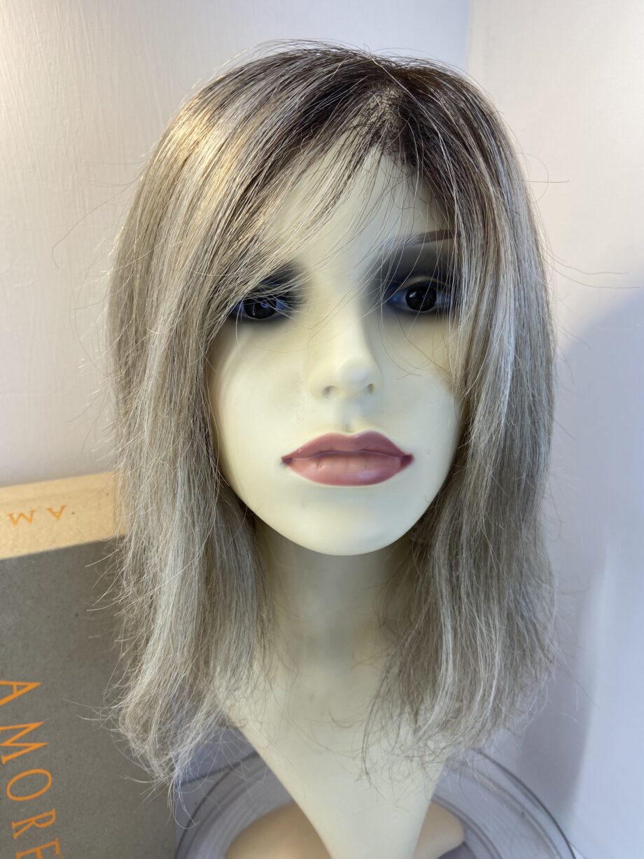 Rose gold blonde Amore wig. Bblls457