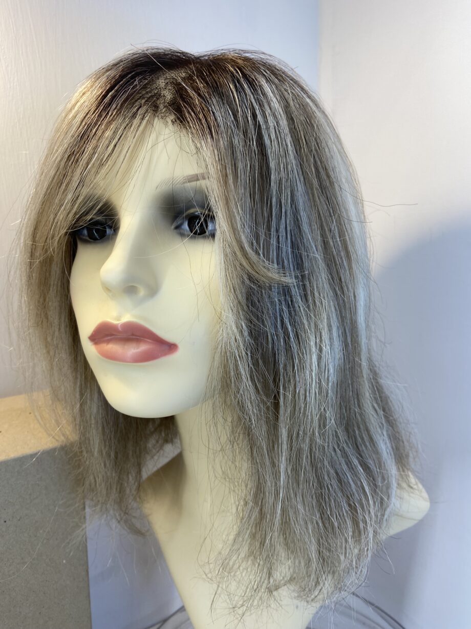 Rose gold blonde Amore wig. Bblls457