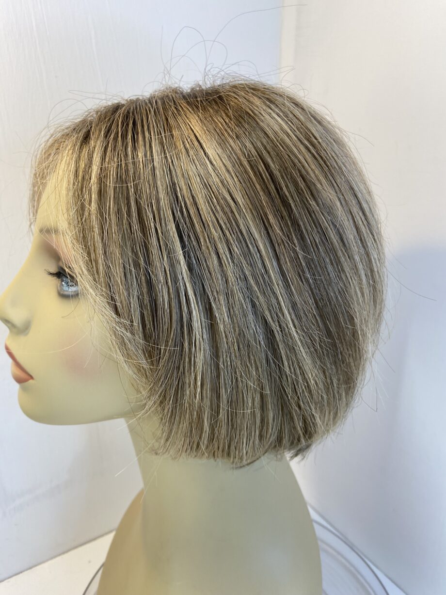 Ellen Wille blonde wig. Blms708
