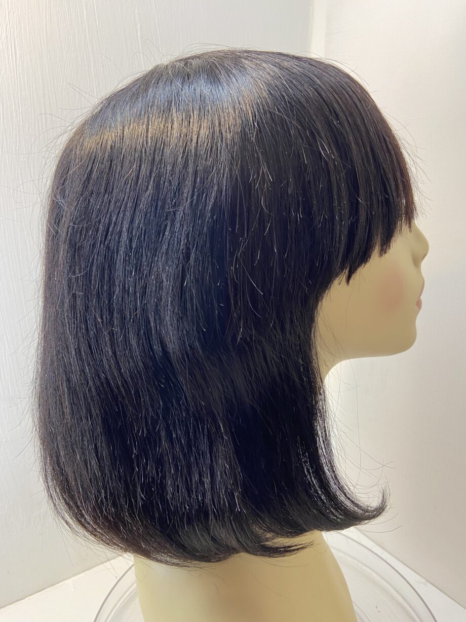 New black mid length wig. Blms411