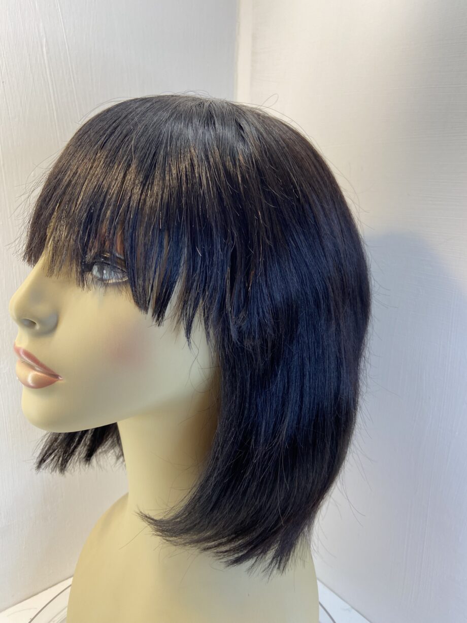 New black mid length wig. Blms411