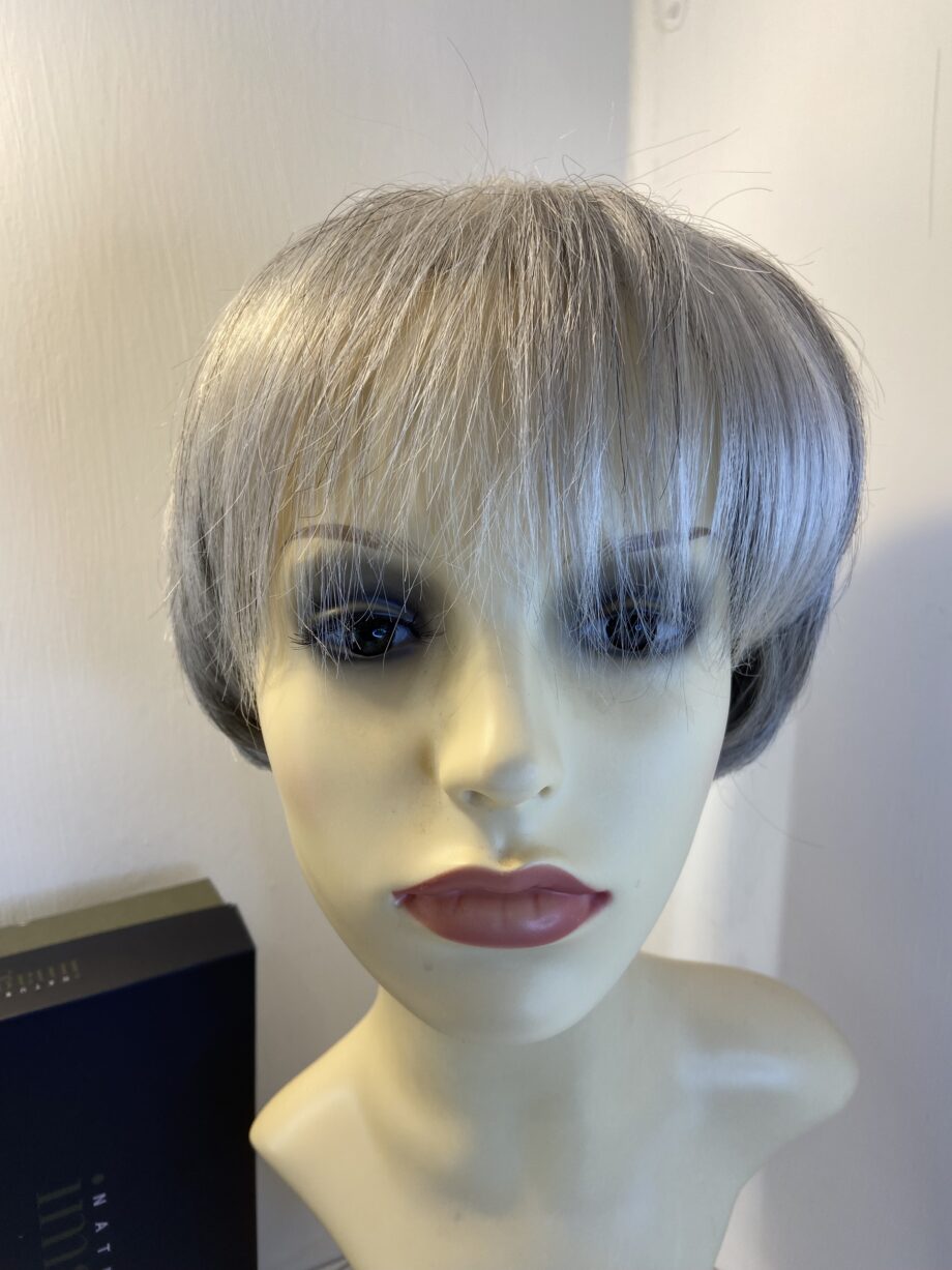 Silver grey boxed wig. Bgss460