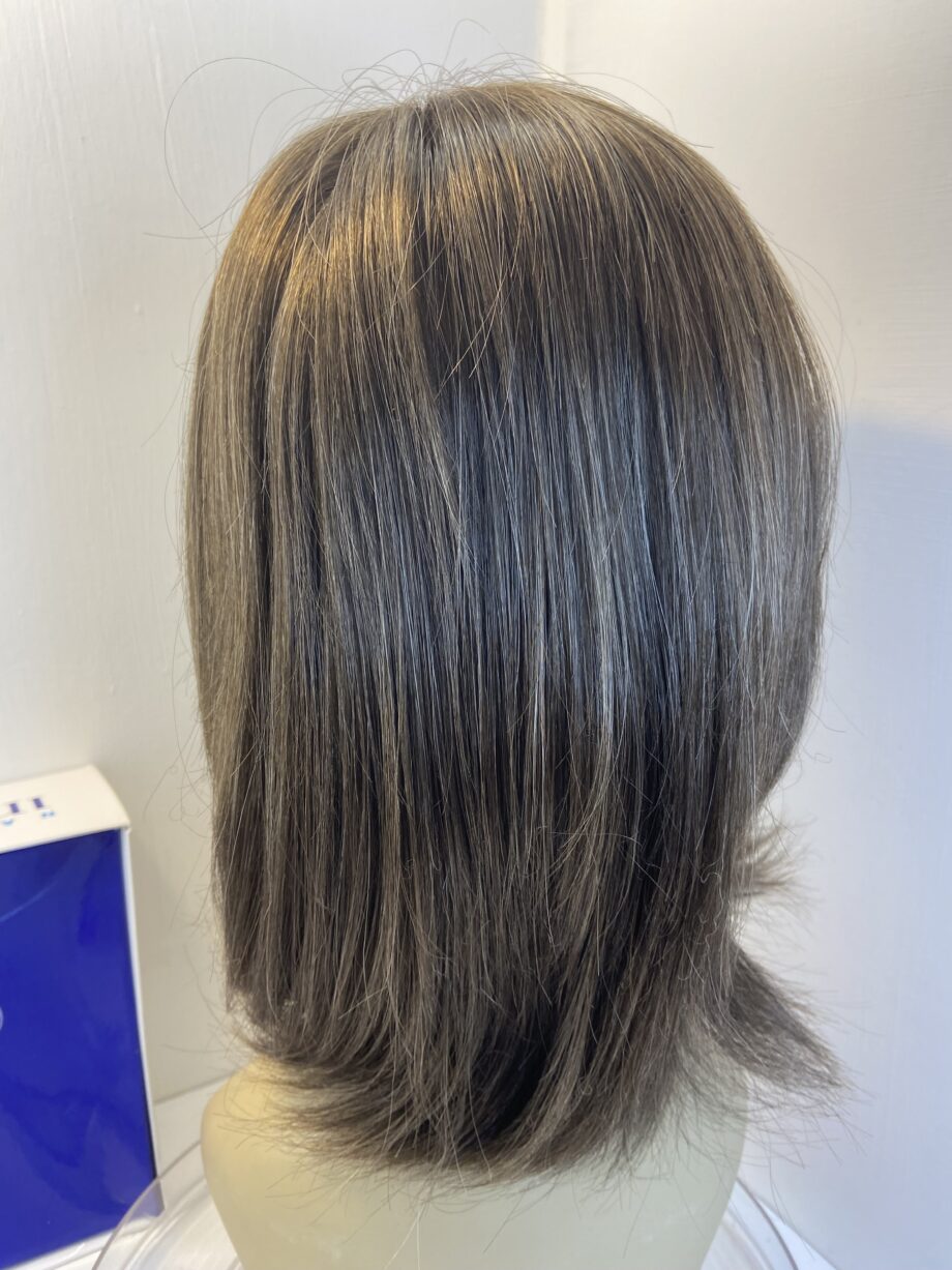 Soft cap beautiful brown wig. Bbrms461