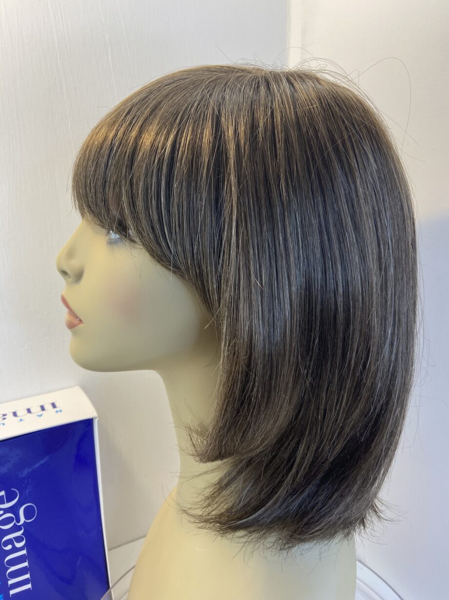 Soft cap beautiful brown wig. Bbrms461