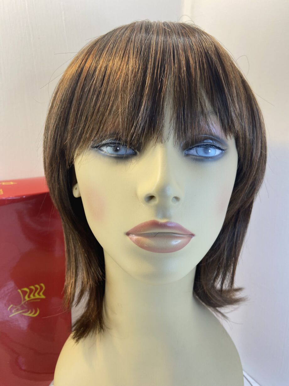 Ginger brown Rene of Paris wig. Bbrms462