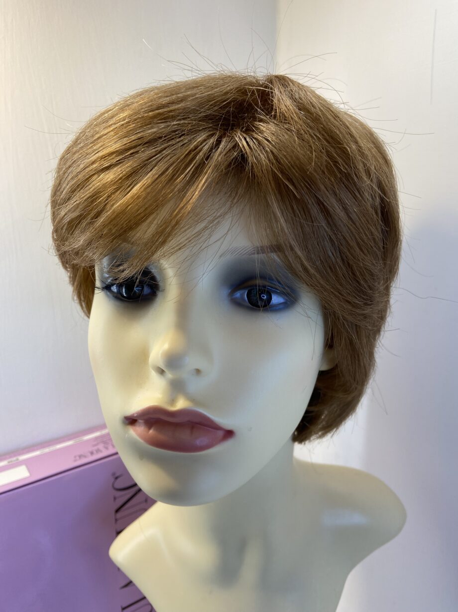 Copper short Paula Young wig. Bbrss468