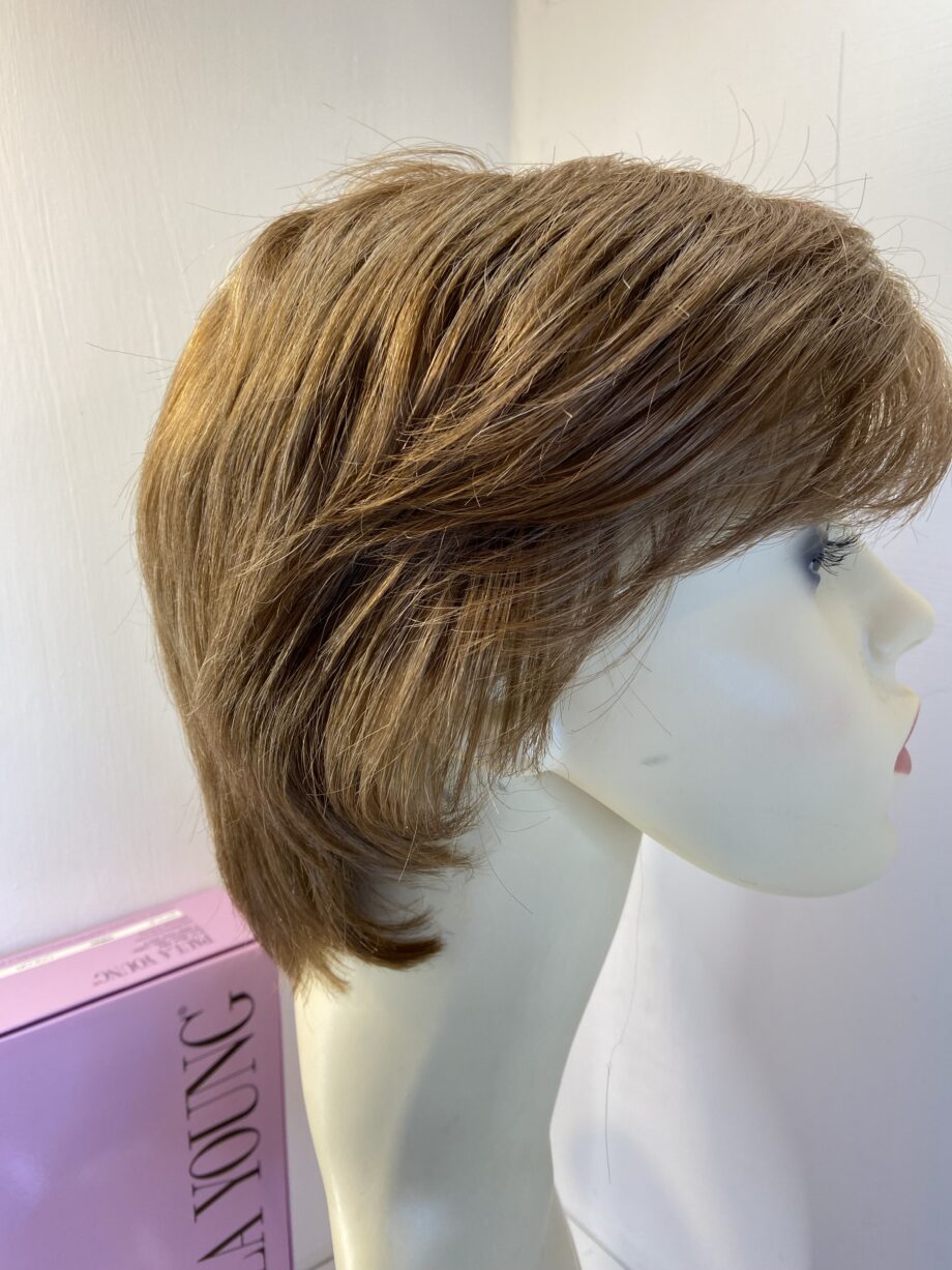 Copper short Paula Young wig. Bbrss468