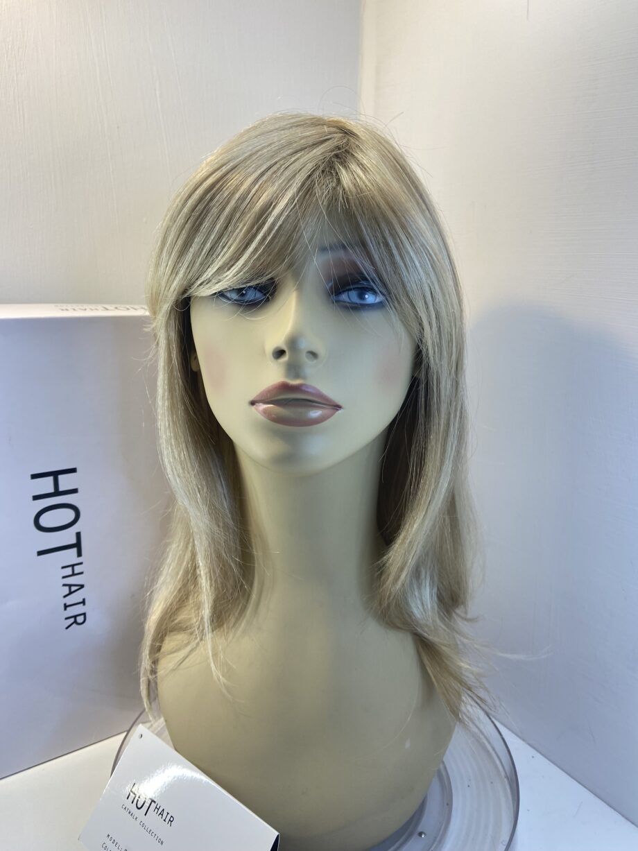 New blonde Hothair wig. Bblls473