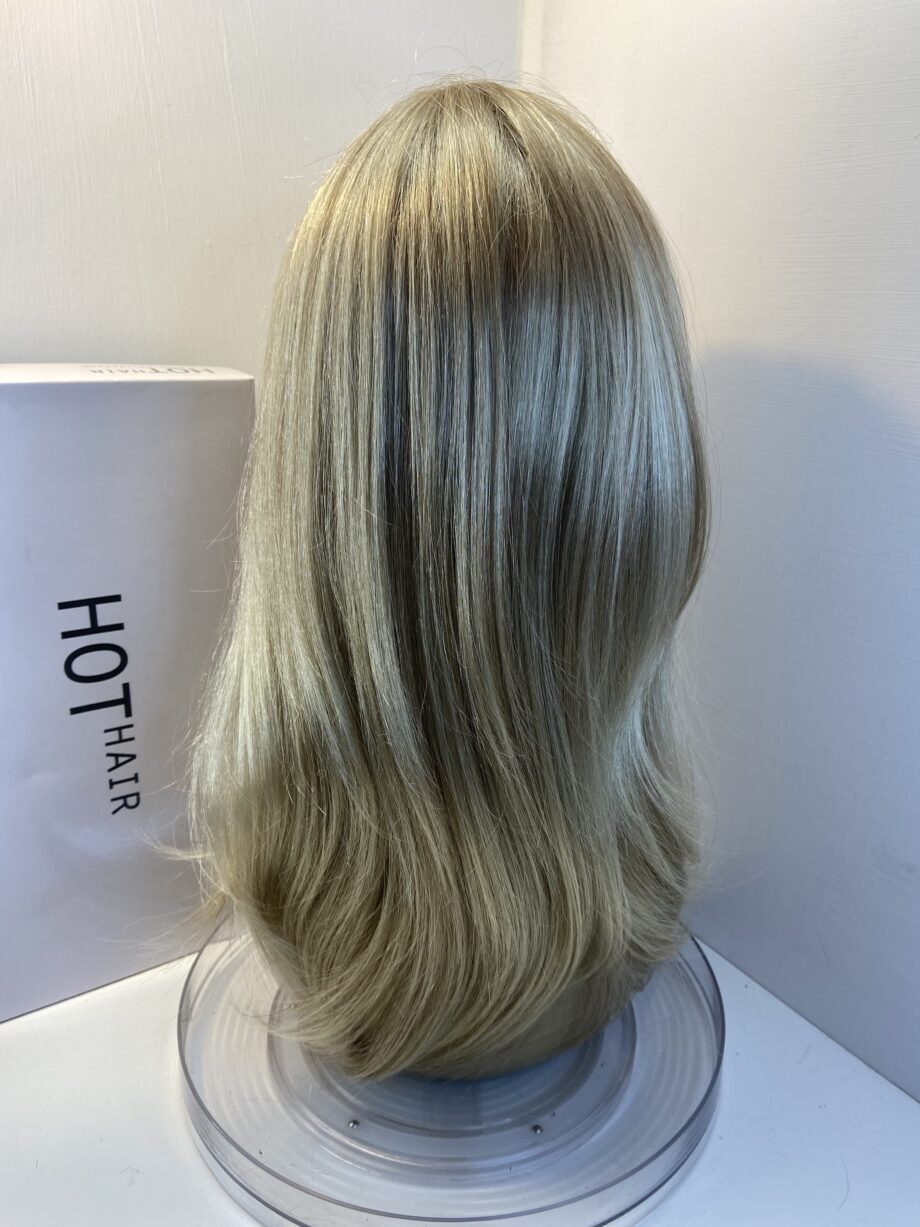 New blonde Hothair wig. Bblls473
