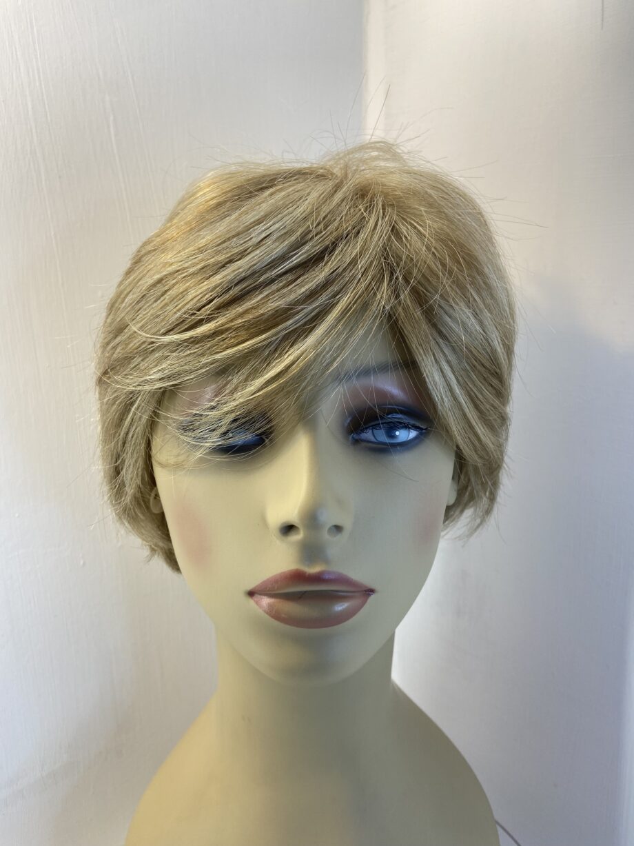 Amore design blonde wig. Blss519