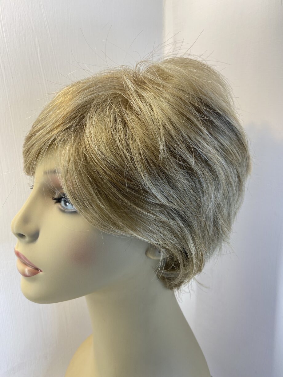 Amore design blonde wig. Blss519