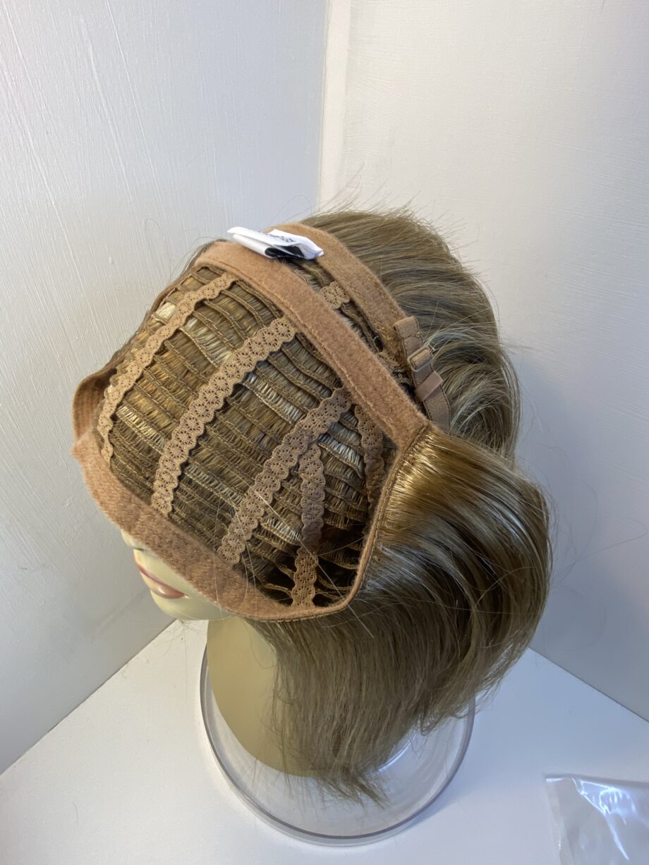 New halo hair piece and fringe long blonde. Blls522
