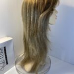 Stunning spring honey long wig. Bblls477