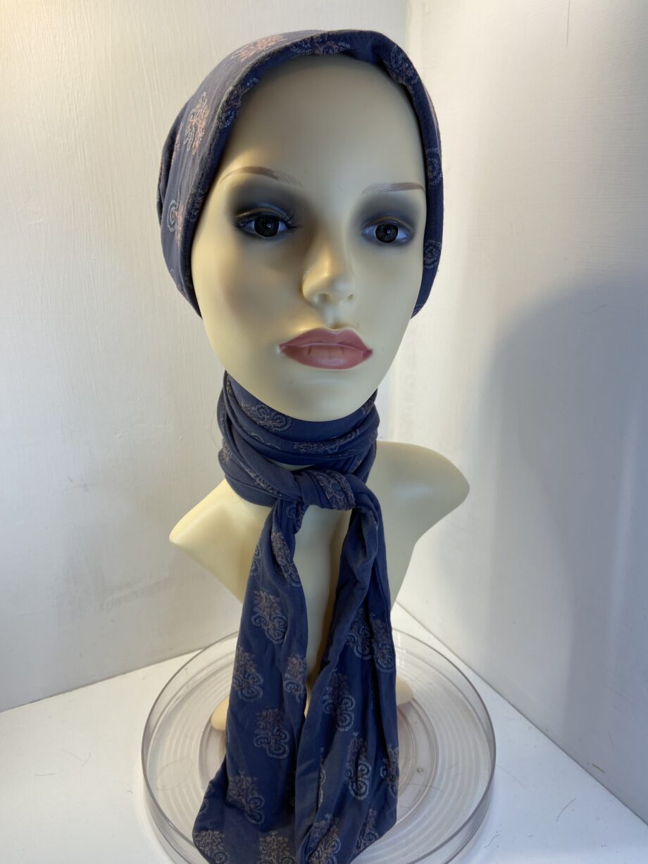 Grey with pattern headwear. 111