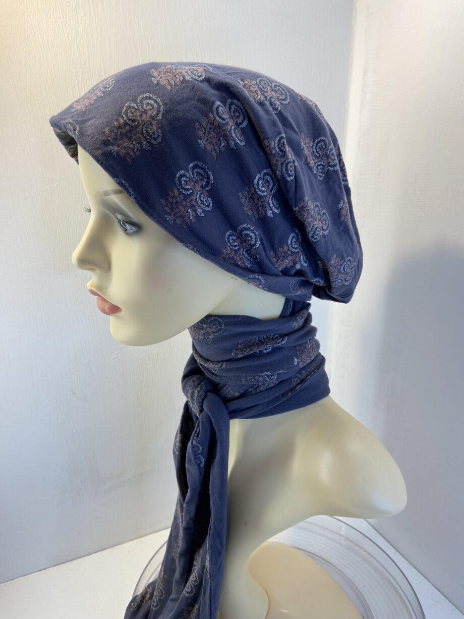 Grey with pattern headwear. 111