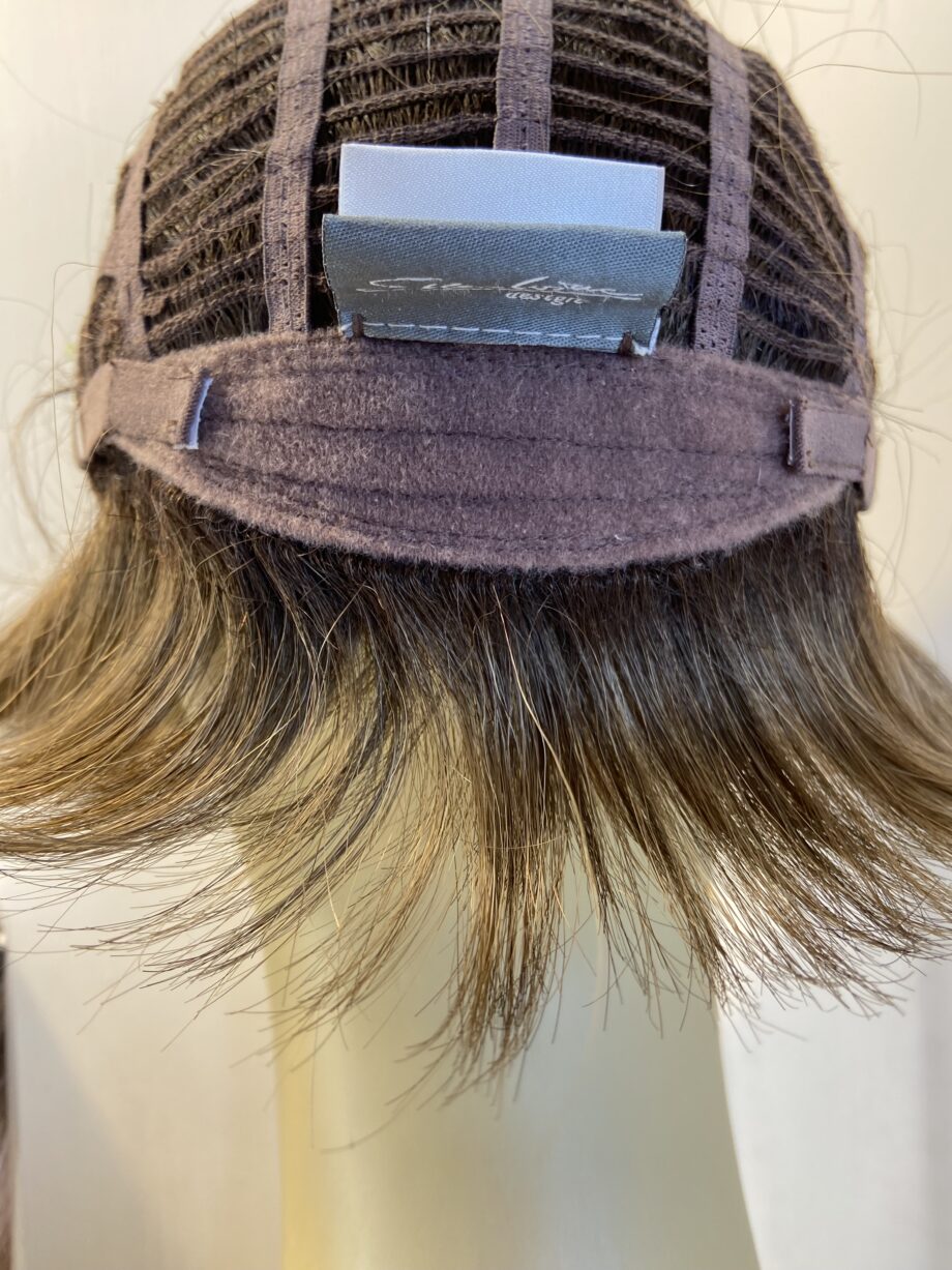 Boxed brown short Ellen Wille wig. Bbrss477