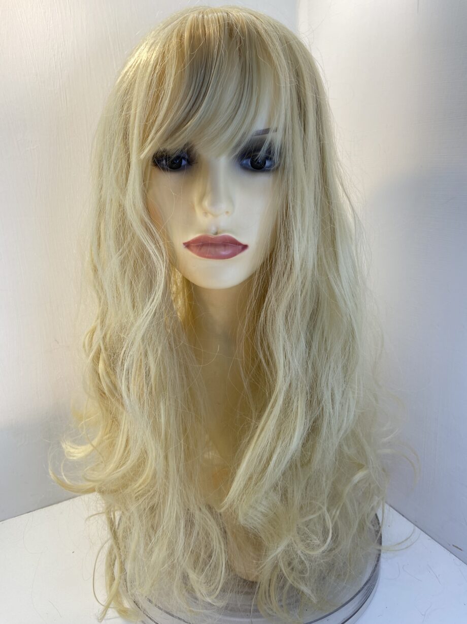 Very long blonde wig. Bllc720