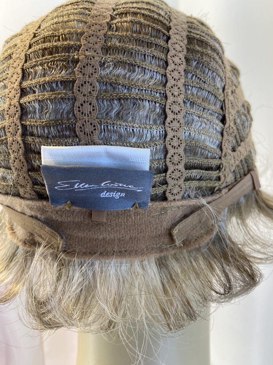 Boxed as new blonde designer short wig. Bblsw481