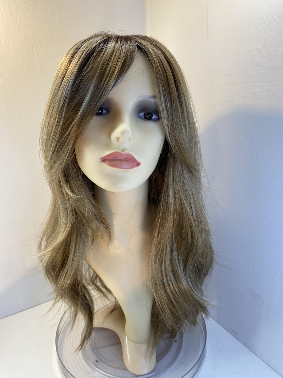 New blonde long Rene of Paris wig. Bbrls482
