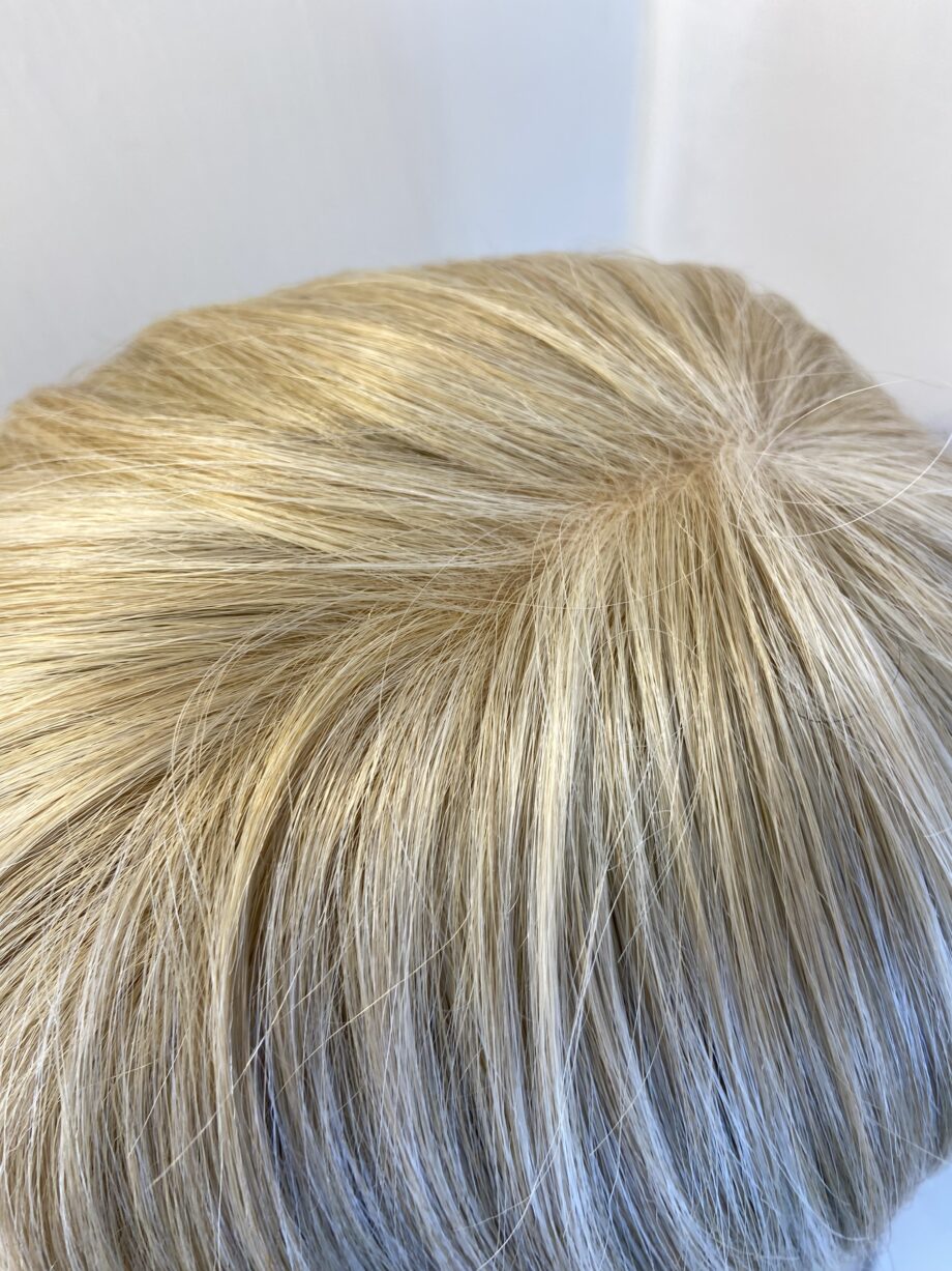 Blonde Rene of Paris wig. Bkms820