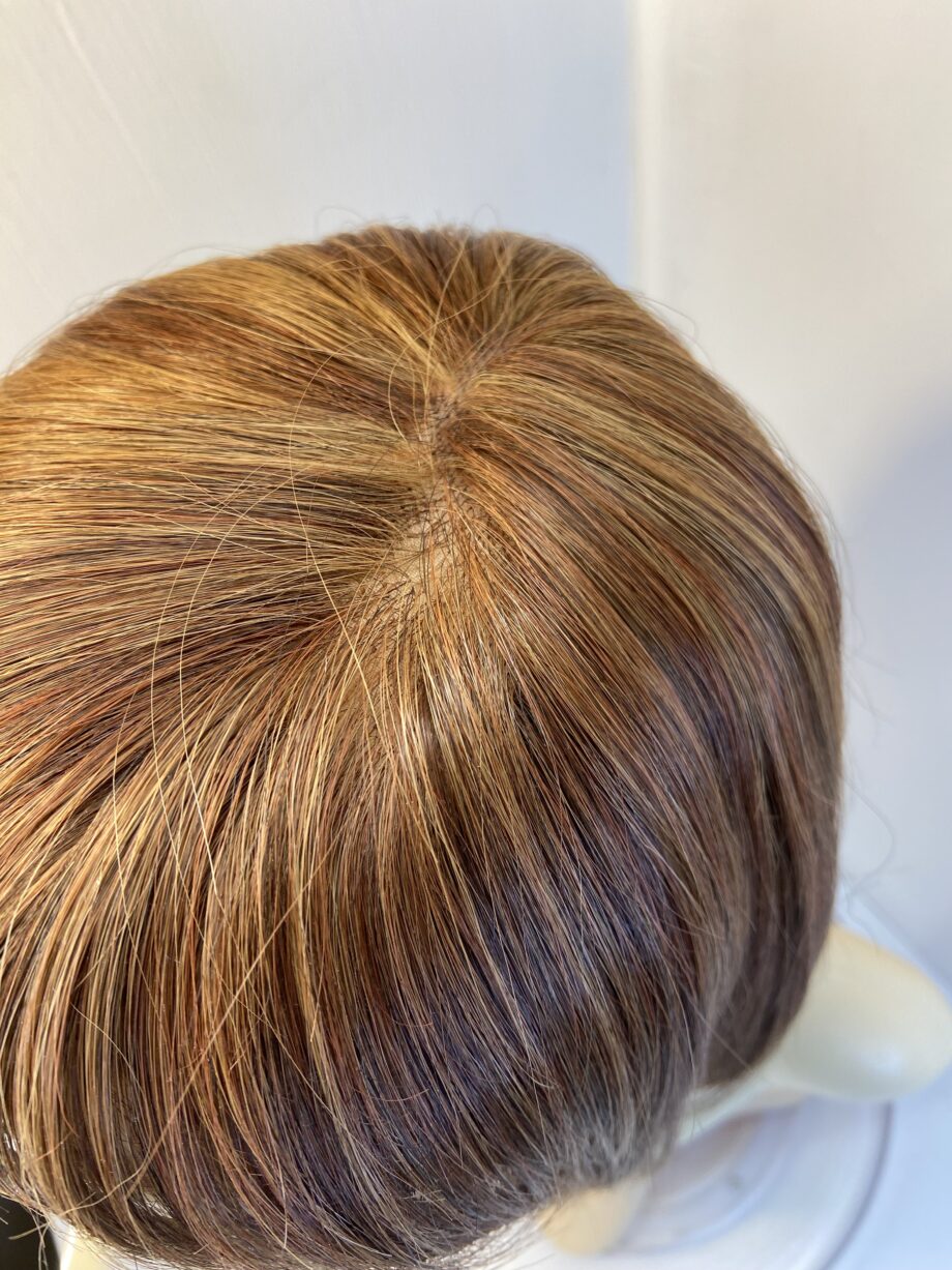 Beautiful brown mid length wig. Brms821