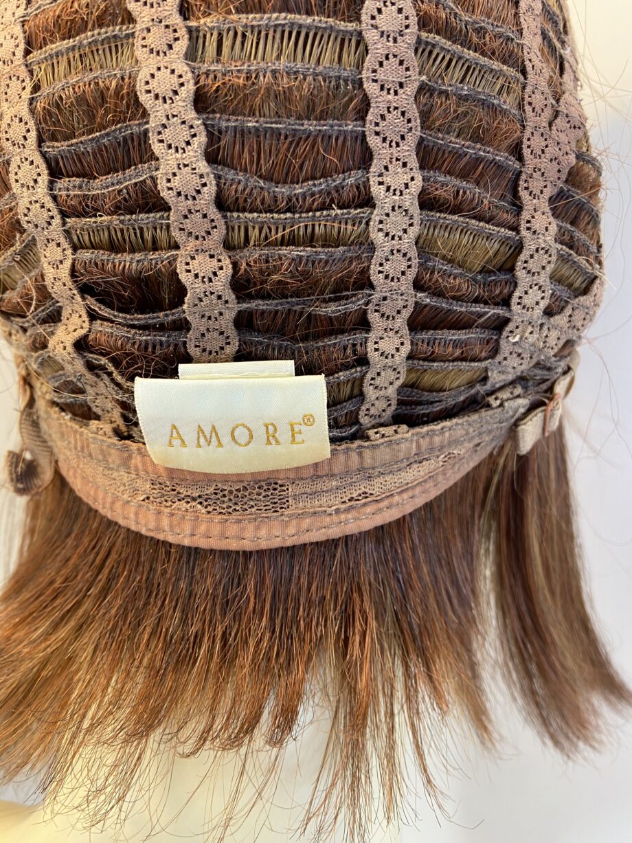 Beautiful brown mid length wig. Brms821