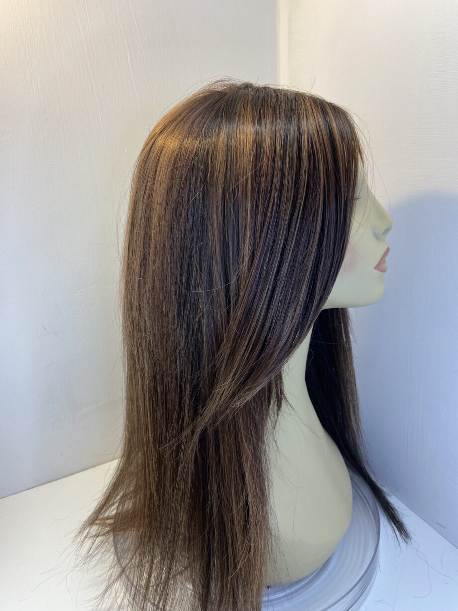 Extra long brown wig. Brls802