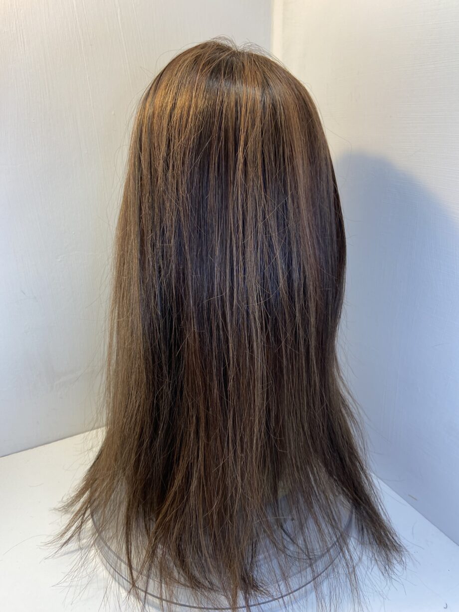 Extra long brown wig. Brls802