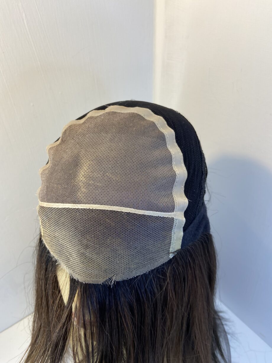 Extra long brown wig. Brls802