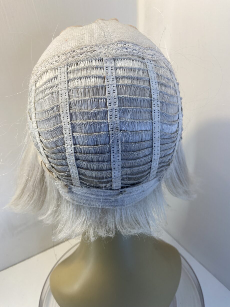 Silver white mid length wig. Sms803